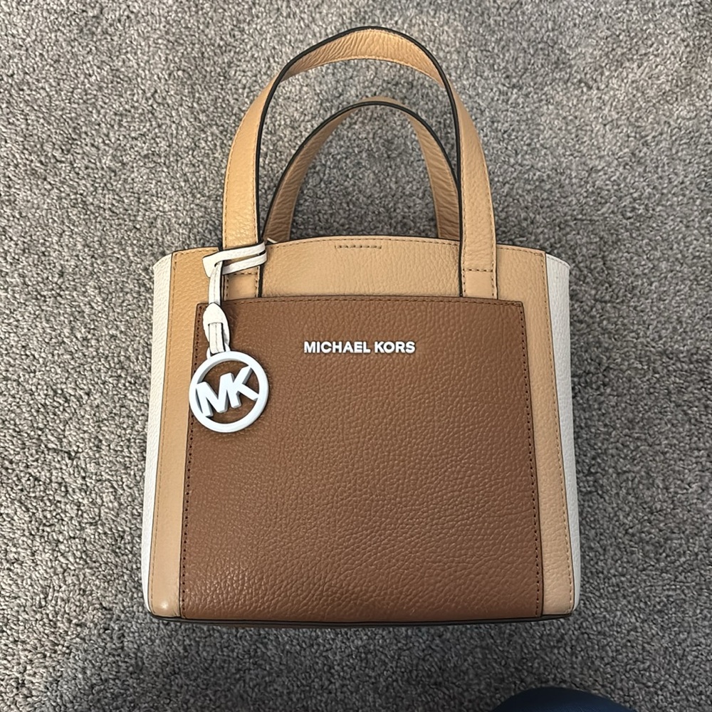 Michael kors purse